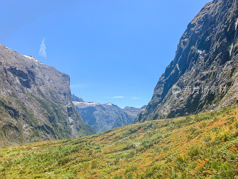 新西兰94号国道，Te Anau-Milford Hwy，峡湾国家公园的Gertrude山谷瞭望台，新西兰